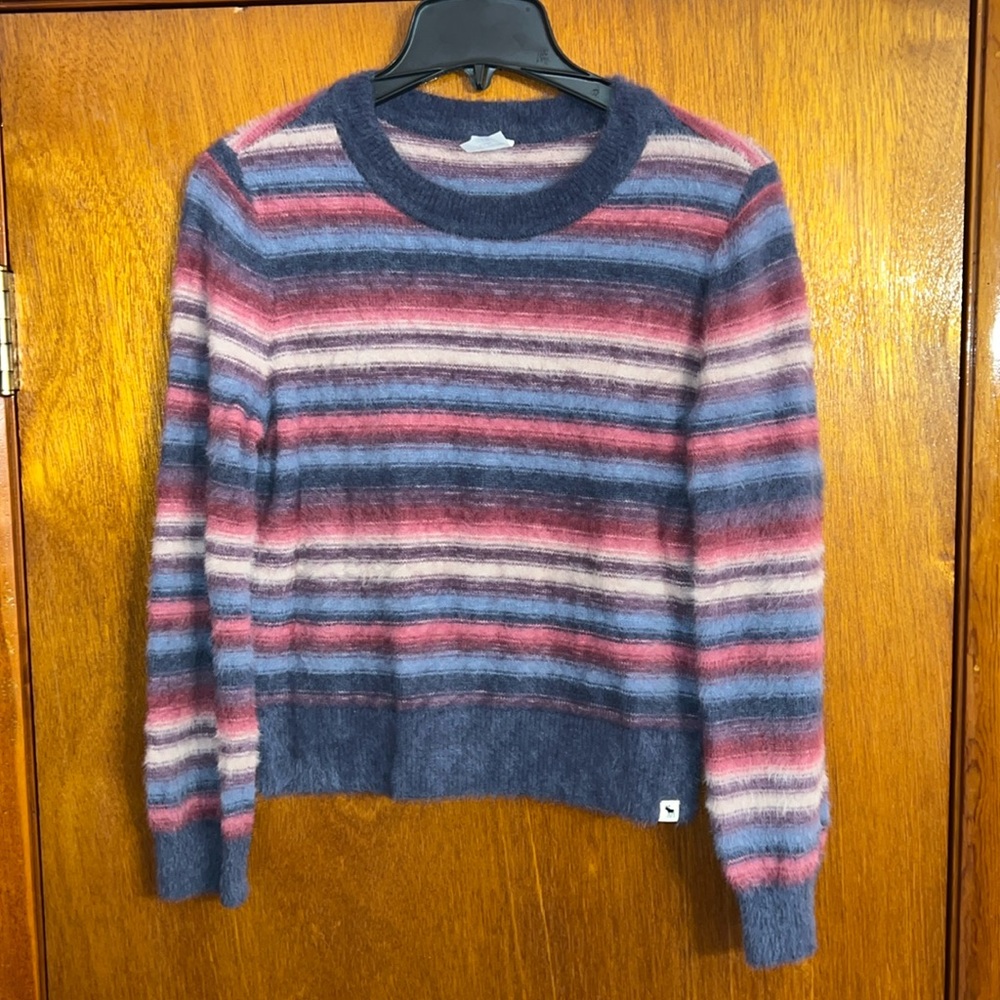 abercrombie Kids Fuzzy Soft Sweater Size 11/12